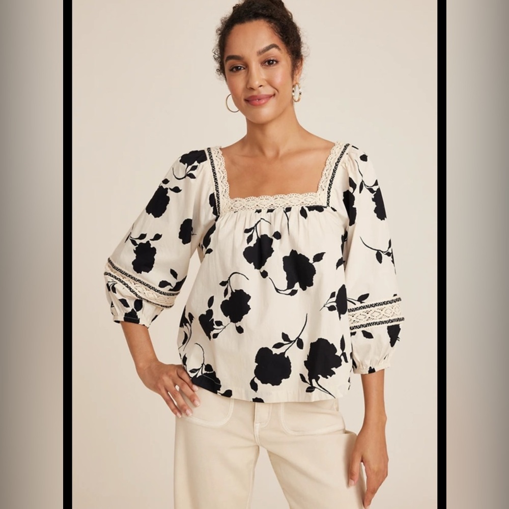 Maurices Floral Black and White Women's Top